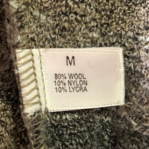 St Croix Knits Wool Blend Cardigan Sweater Vest Size Medium - Picture 2 of 8